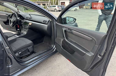 Универсал Volkswagen Passat 2012 в 
