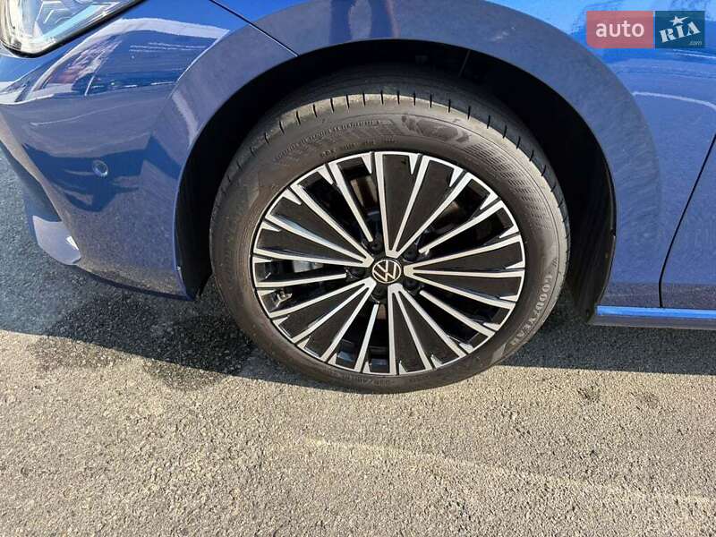 Універсал Volkswagen Passat 2024 в Івано-Франківську