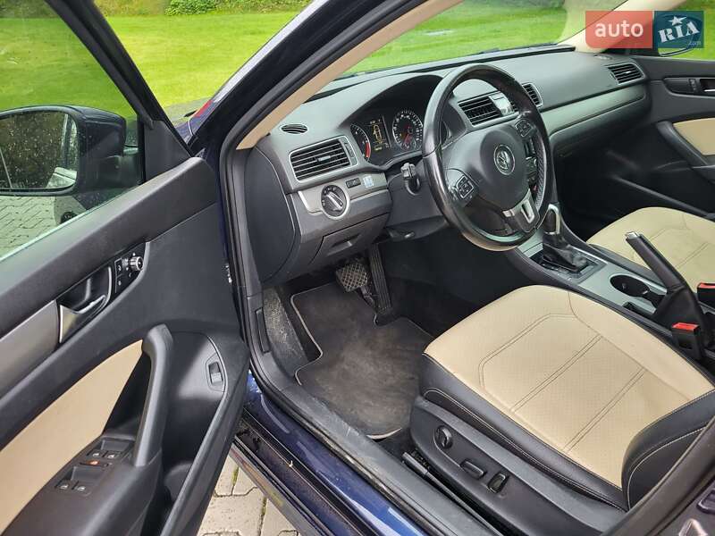 Седан Volkswagen Passat 2014 в Тернополе