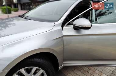 Универсал Volkswagen Passat 2019 в 