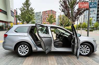 Универсал Volkswagen Passat 2019 в 