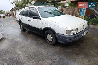 Седан Volkswagen Passat 1992 в Миронівці