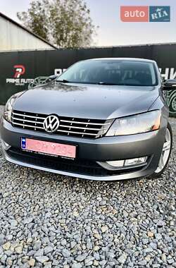 Седан Volkswagen Passat 2015 в Чернівцях