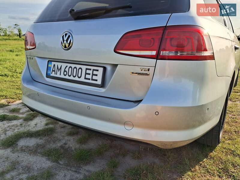 Універсал Volkswagen Passat 2011 в Києві фото 21 Універсал Volkswagen Passat 2011 в Києві
