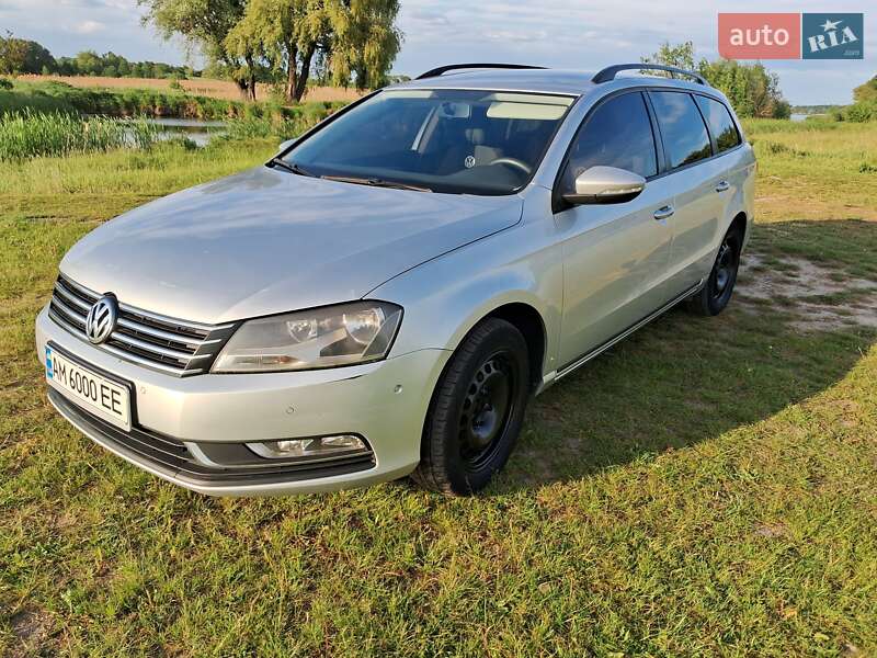 Універсал Volkswagen Passat 2011 в Києві фото 58 Універсал Volkswagen Passat 2011 в Києві