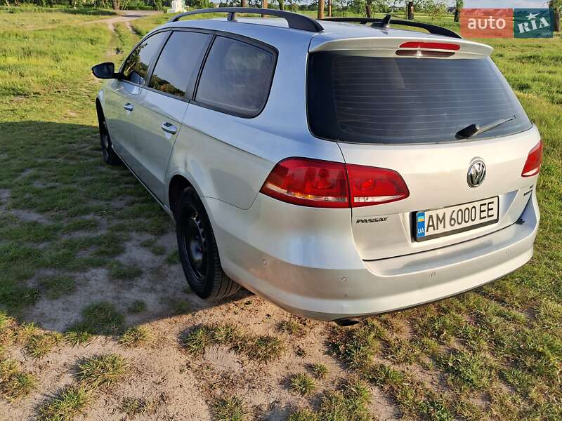 Універсал Volkswagen Passat 2011 в Києві фото 60 Універсал Volkswagen Passat 2011 в Києві
