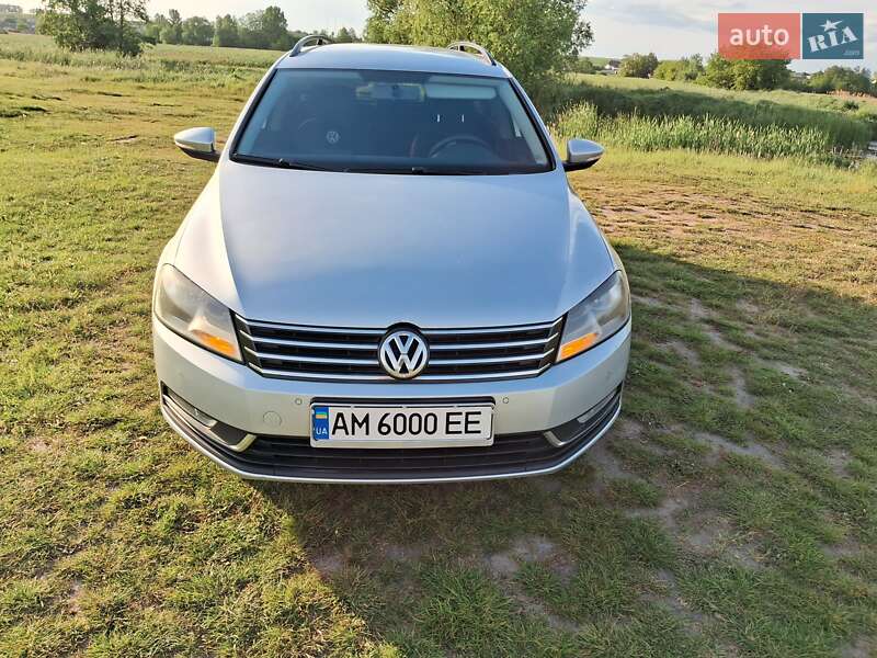 Універсал Volkswagen Passat 2011 в Києві фото 62 Універсал Volkswagen Passat 2011 в Києві