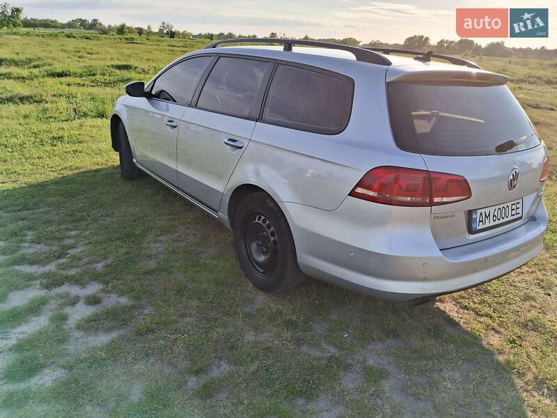 Універсал Volkswagen Passat 2011 в Києві фото 71 Універсал Volkswagen Passat 2011 в Києві