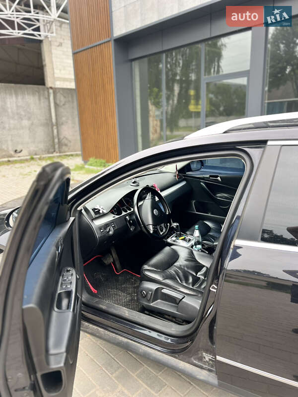 Универсал Volkswagen Passat 2008 в Ровно