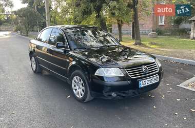 Седан Volkswagen Passat 2003 в Харкові