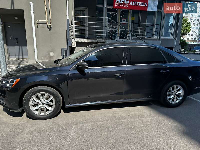 Седан Volkswagen Passat 2018 в Києві фото 4 Седан Volkswagen Passat 2018 в Києві