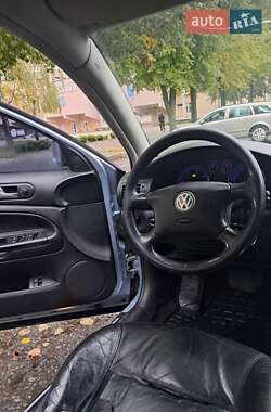 Универсал Volkswagen Passat 2003 в 