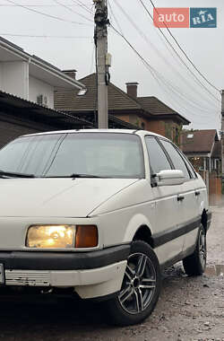 Седан Volkswagen Passat 1988 в 