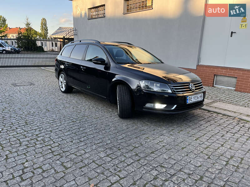 Універсал Volkswagen Passat 2010 в Львові
