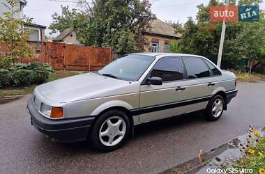 Седан Volkswagen Passat 1992 в Черкассах