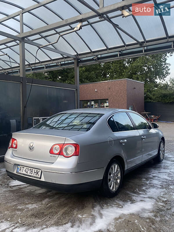 Седан Volkswagen Passat 2005 в Коломые