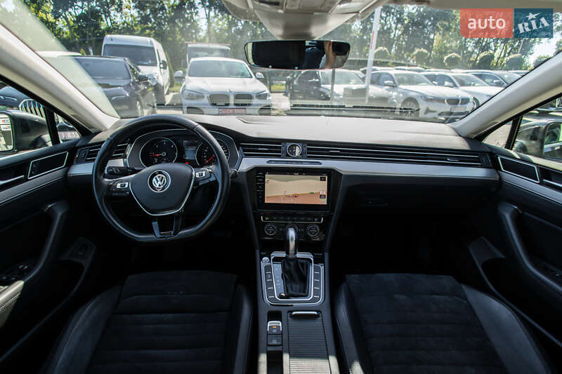 Универсал Volkswagen Passat 2018 в Львове фото 8 Универсал Volkswagen Passat 2018 в Львове