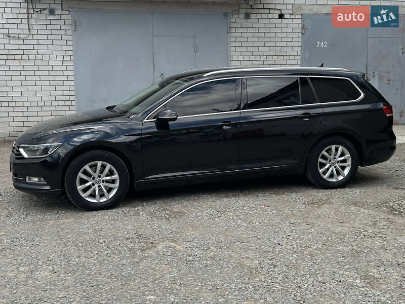Универсал Volkswagen Passat 2016 в Житомире фото 3 Универсал Volkswagen Passat 2016 в Житомире