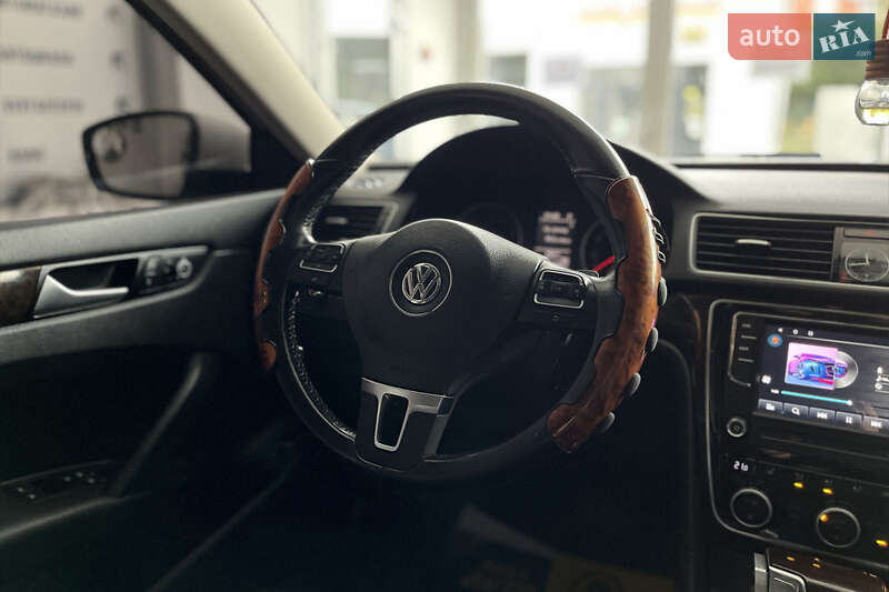 Седан Volkswagen Passat 2015 в Шептицькому фото 26 Седан Volkswagen Passat 2015 в Шептицькому