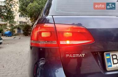 Универсал Volkswagen Passat 2012 в 