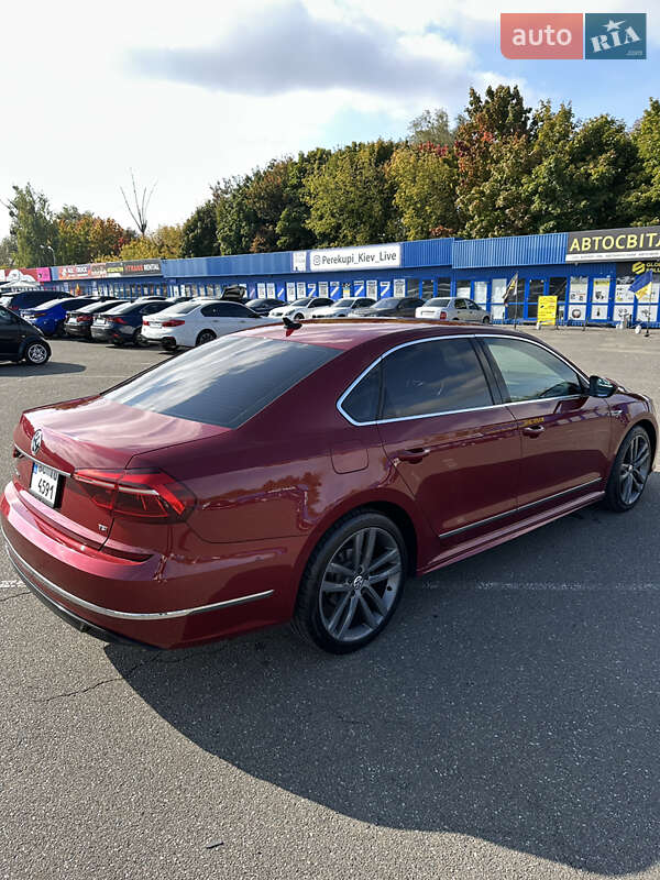 Седан Volkswagen Passat 2016 в Києві