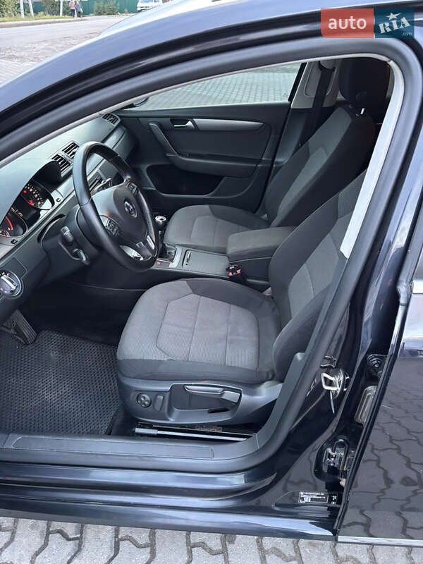 Универсал Volkswagen Passat 2010 в Яворове