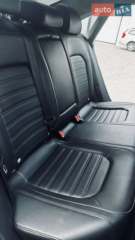 Седан Volkswagen Passat 2011 в Сумах