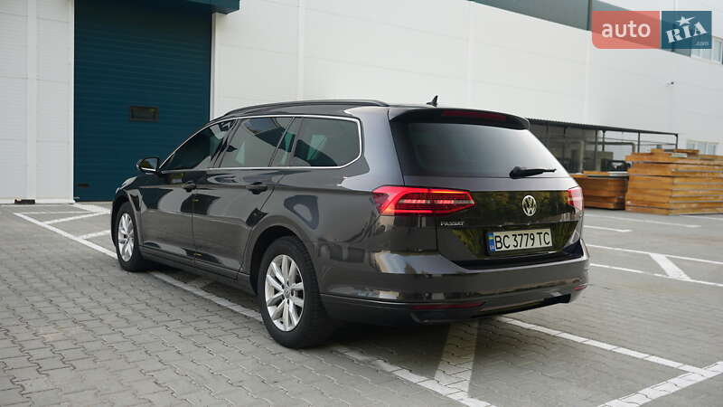 Универсал Volkswagen Passat 2017 в Львове