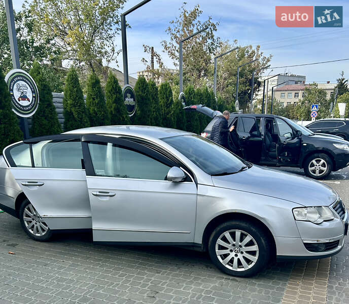 Седан Volkswagen Passat 2007 в Харкові