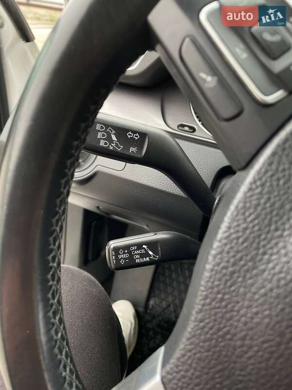 Универсал Volkswagen Passat 2011 в Луцке фото 40 Универсал Volkswagen Passat 2011 в Луцке