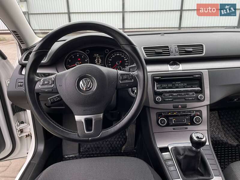 Универсал Volkswagen Passat 2011 в Луцке фото 45 Универсал Volkswagen Passat 2011 в Луцке