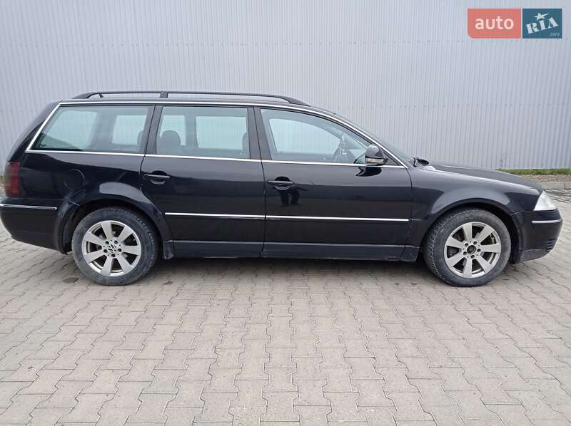 Універсал Volkswagen Passat 2004 в Чернівцях фото 10 Універсал Volkswagen Passat 2004 в Чернівцях