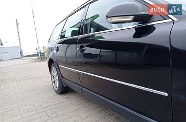 Универсал Volkswagen Passat 2004 в Черновцах