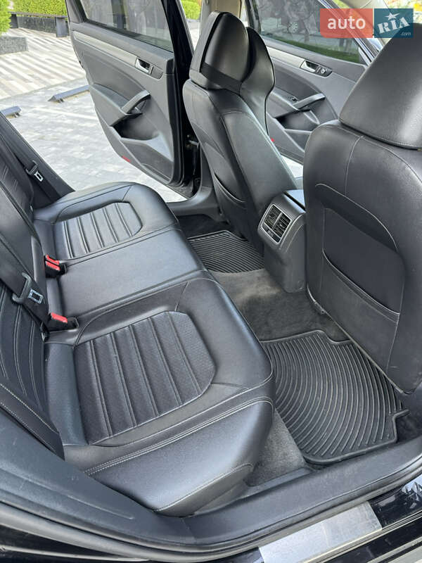 Седан Volkswagen Passat 2014 в Ужгороді фото 18 Седан Volkswagen Passat 2014 в Ужгороді