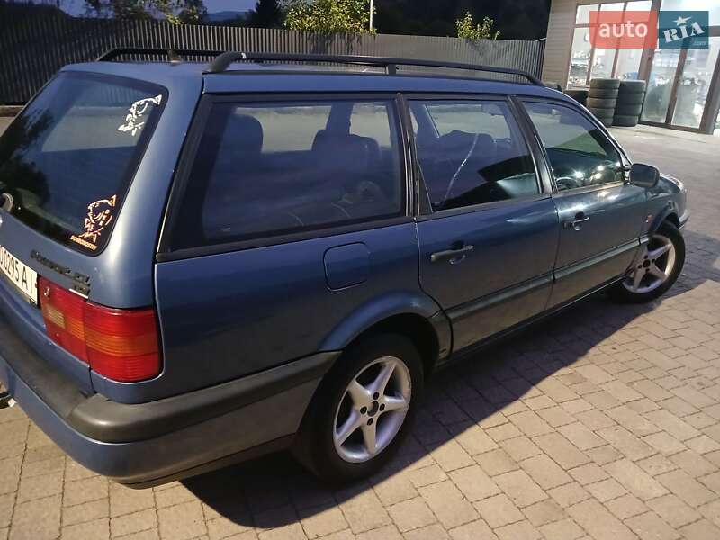 Універсал Volkswagen Passat 1994 в Сваляві