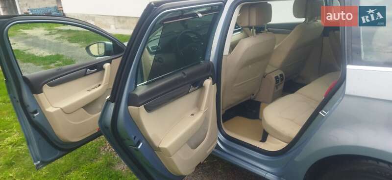 Універсал Volkswagen Passat 2013 в Кременці