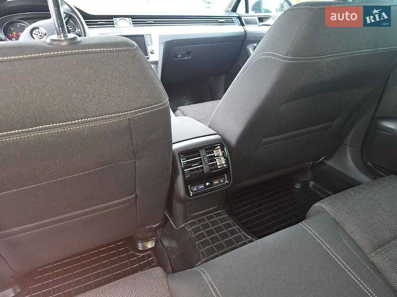 Универсал Volkswagen Passat 2016 в Стрые