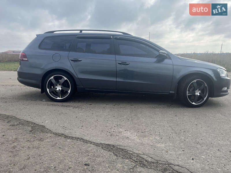 Универсал Volkswagen Passat 2012 в Ставище