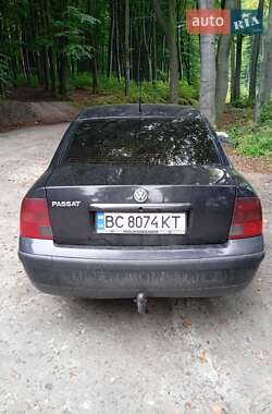 Седан Volkswagen Passat 2000 в Львові