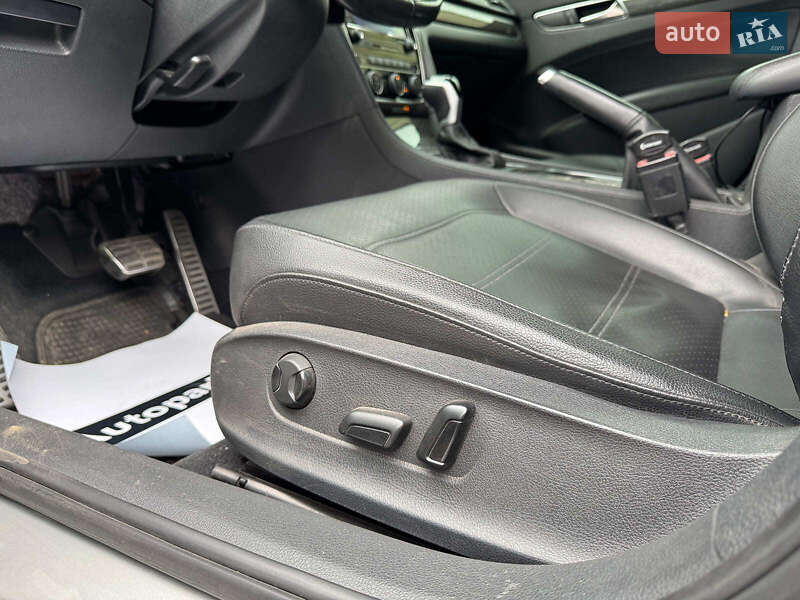 Седан Volkswagen Passat 2012 в Запорожье