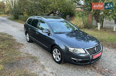 Универсал Volkswagen Passat 2010 в Харькове