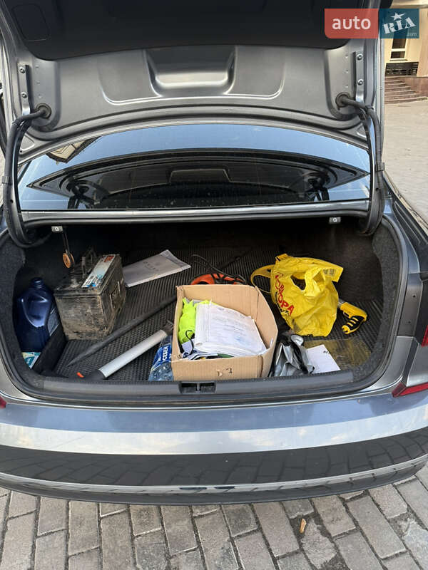 Седан Volkswagen Passat 2016 в Сумах