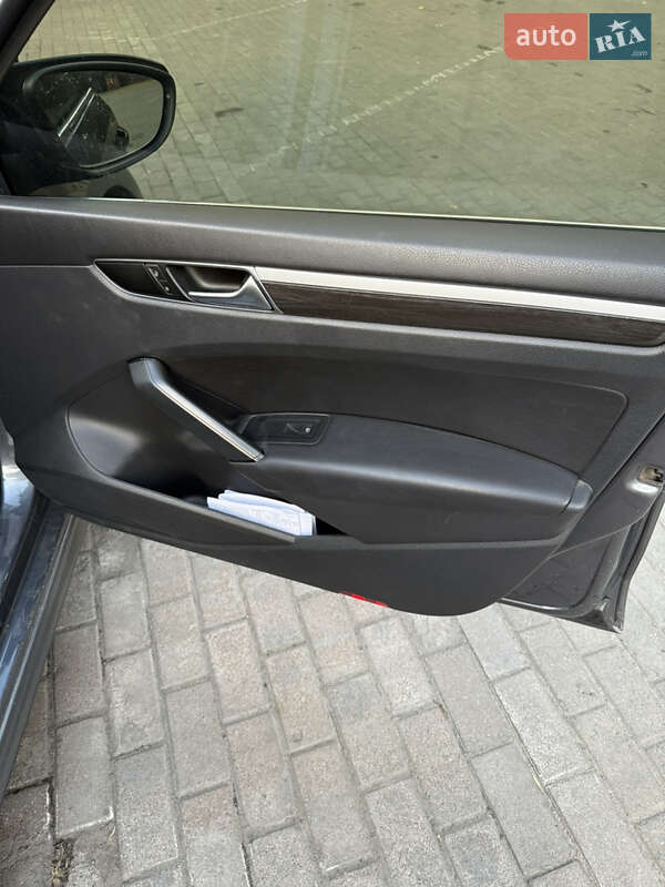 Седан Volkswagen Passat 2016 в Сумах