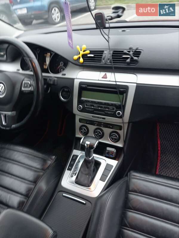 Универсал Volkswagen Passat 2009 в Львове