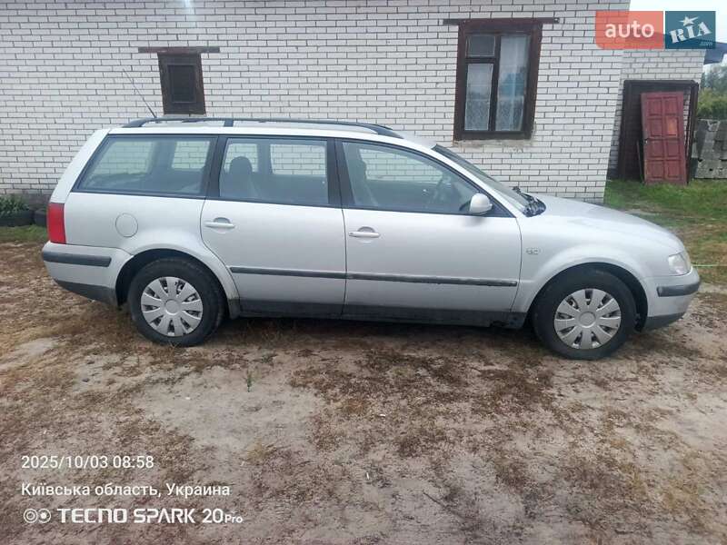 Універсал Volkswagen Passat 1998 в Вишгороді
