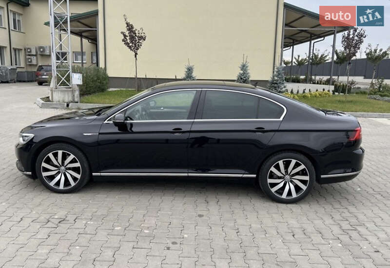 Седан Volkswagen Passat 2015 в Кременчуге