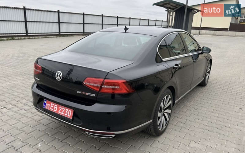 Седан Volkswagen Passat 2015 в Кременчуге