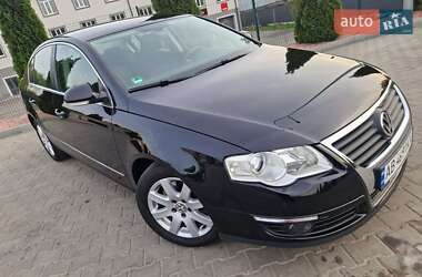 Седан Volkswagen Passat 2009 в  фото 55 Седан Volkswagen Passat 2009 в