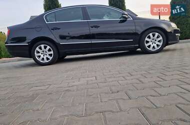 Седан Volkswagen Passat 2009 в  фото 60 Седан Volkswagen Passat 2009 в