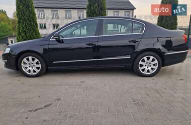 Седан Volkswagen Passat 2009 в  фото 65 Седан Volkswagen Passat 2009 в